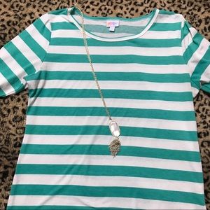 2XL LuLaRoe GiGi top